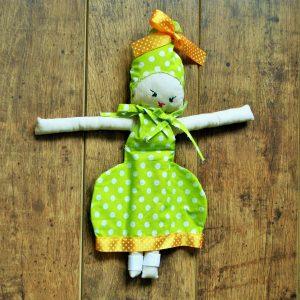 Turbános öltöztető baba