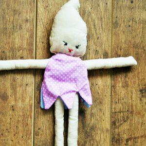 Turbános öltöztető baba