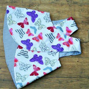 Pillangós kötényruha bugyival