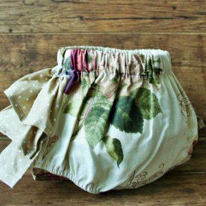 Rózsás pelenkabugyi