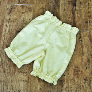 Ruha buggyos nadrággal sárga