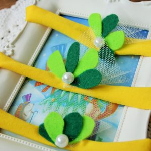 Tavaszi fejpánt fotózáshoz, zöld levelek