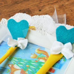 Tavaszi fejpánt fotózáshoz, kék szív