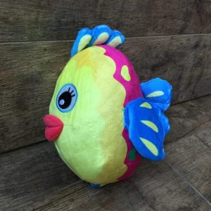 Állatos csörgős plüss játék