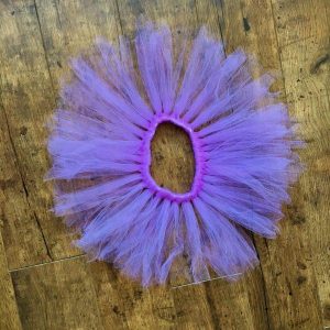 Tutu szoknya virág karkötővel viola