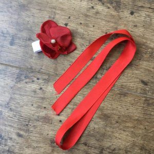 Tutu szoknya virág karkötővel viola