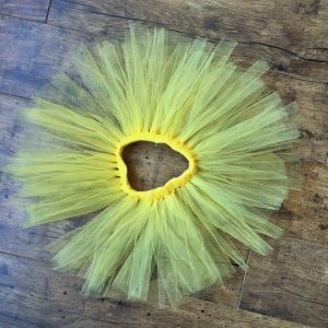 Tutu szoknya virág karkötővel sárga