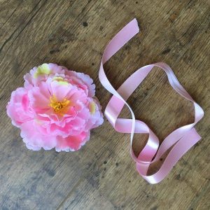 Tutu szoknya virág karkötővel púder lila sárga