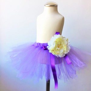 Tutu szoknya virág karkötővel lila