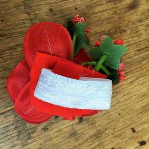 Tutu szoknya virág karkötővel piros zöld