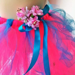 Tutu szoknya virág karkötővel neon rózsaszín türkiz