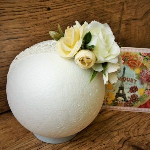 KOKA FAshion virágos fejpánt fehér