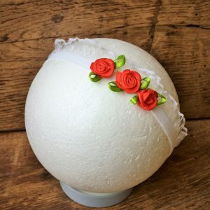 Organza szalagos fejpánt virággal piros fehér