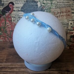 Vintage gyöngyös pompomos fejpánt