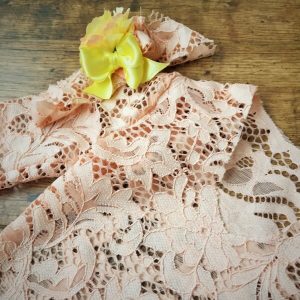 újszülött csipke fotószett 3 részes barack