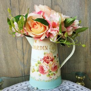 vntage rózsás dekoráció