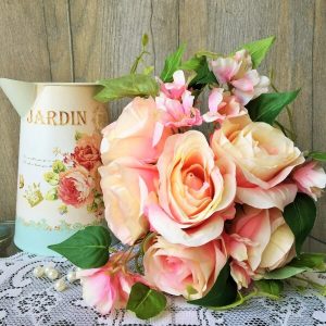 vntage rózsás dekoráció