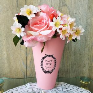 virágtölcsér dekoráció