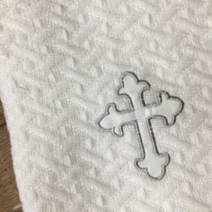 fehér kötött babatakaró keresztelőre