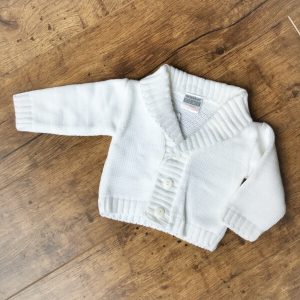 fehér kötött kisfiú kardigán