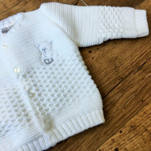 dobozos 4 részes kötött babaszett fehér