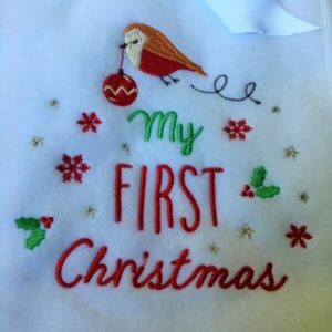 hímzett babatakaró first christmas