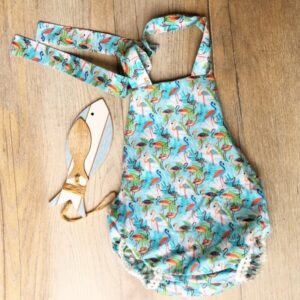 flamingós napozó és pelenkabugyi