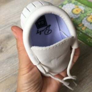 baba mokaszin fehér