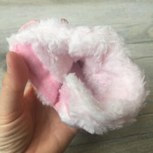 rózsaszín pompomos csizma