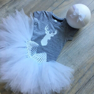 szarvasos rövid ujj body és póló