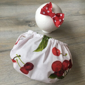 cseresznyés pelenkatakaró bugyi fejpánttal