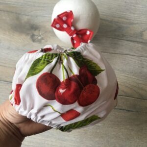 cseresznyés pelenkatakaró bugyi fejpánttal