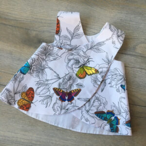 pillangós kötényruha fehér