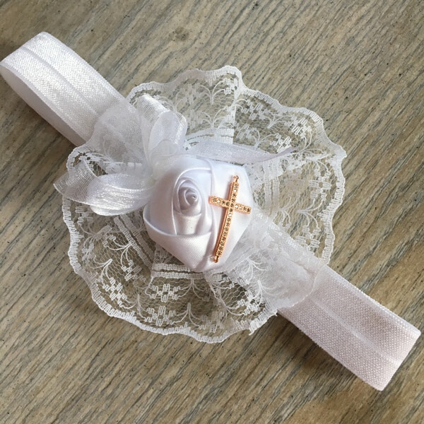 szatén rózsás fejpánt kereszttel