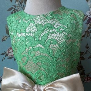 zöld csipke kislány ruha