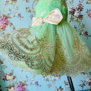 zöld csipke kislány ruha