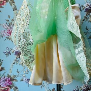 zöld csipke kislány ruha